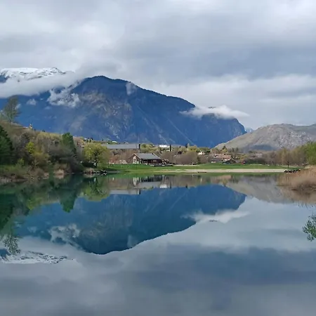 Villargondran, Les Magnifiques Cols De Maurienne Garage Motos, Velos Appartamento